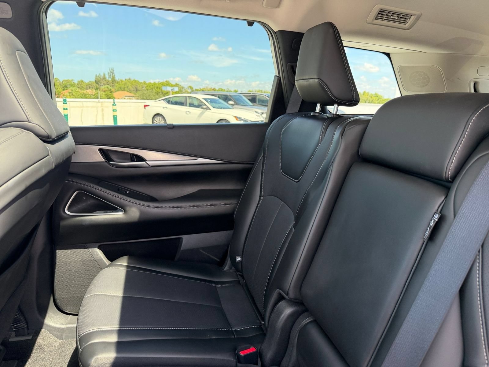 Used 2026 INFINITI QX60 Luxe FWD image 42
