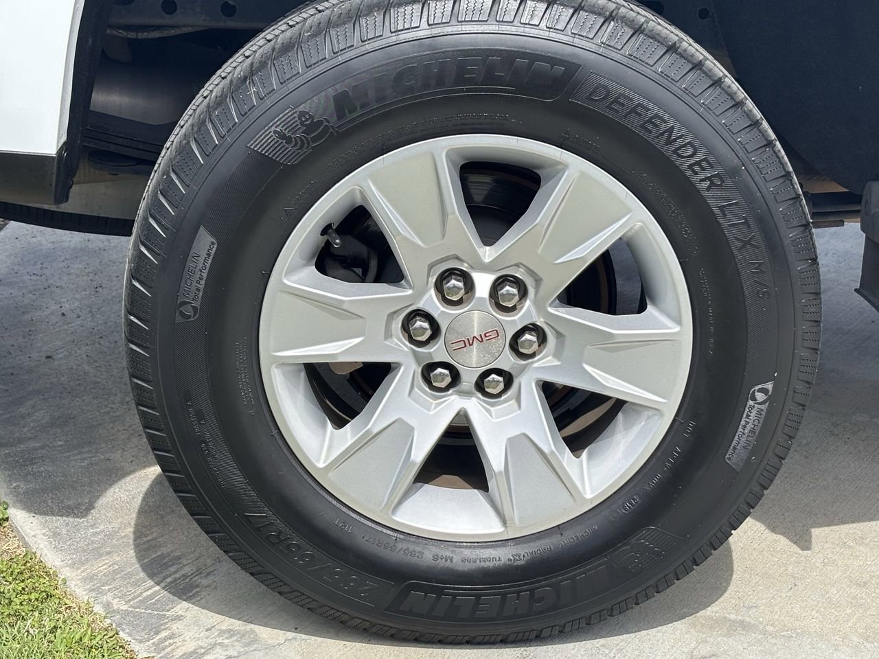 Used 2016 GMC Canyon SLE w/ SLE Convenience Package image 8