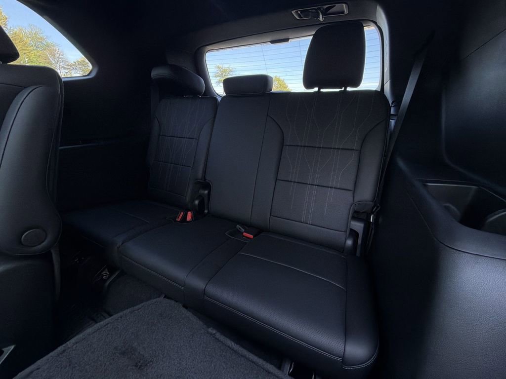 New 2026 Buick Enclave Avenir image 26