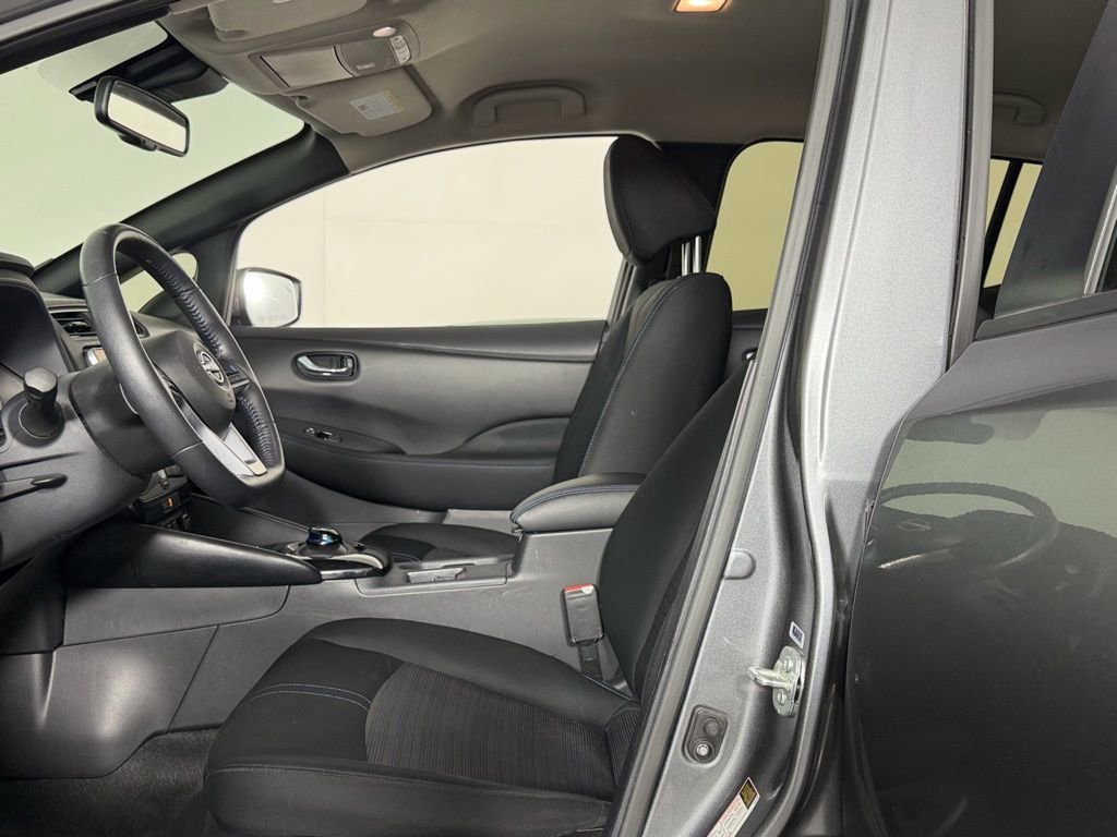 Used 2025 Nissan Leaf SV Plus image 22