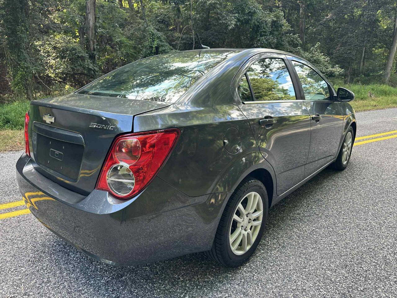 Used 2013 Chevrolet Sonic LT w/ Wheels and Fog Lamp Package image 8