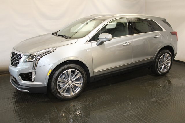 New 2025 Cadillac XT5 Premium Luxury image 2