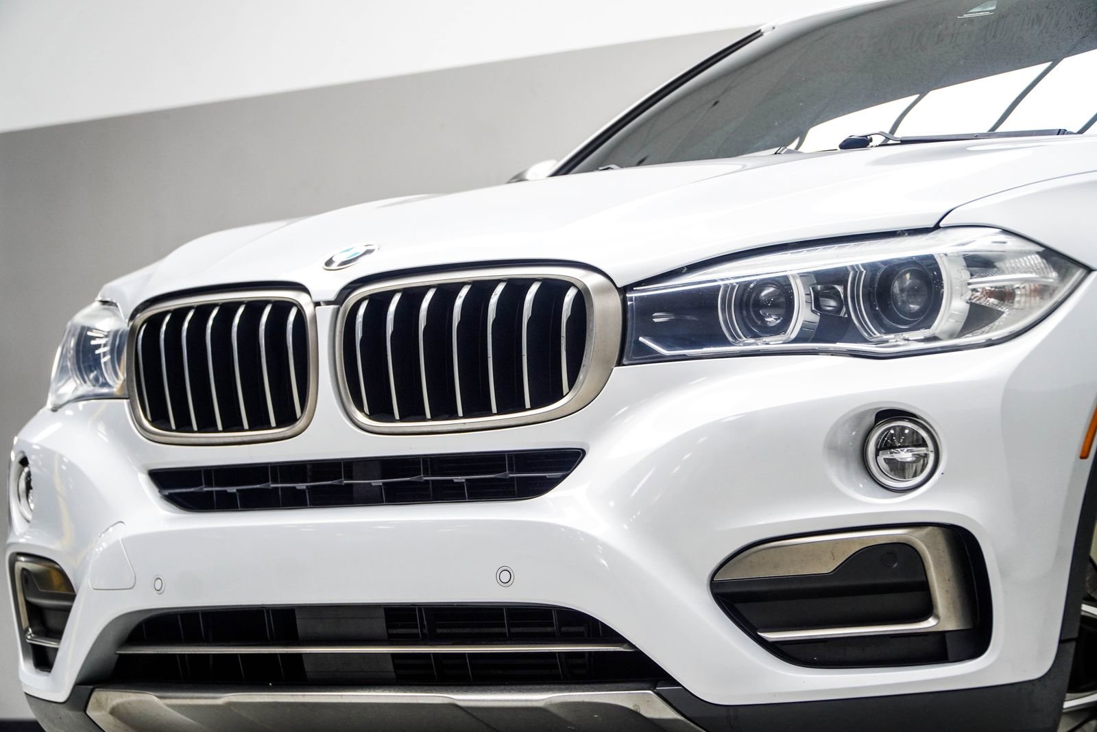 Used 2018 BMW X6 xDrive35i AWD/4WD image 2