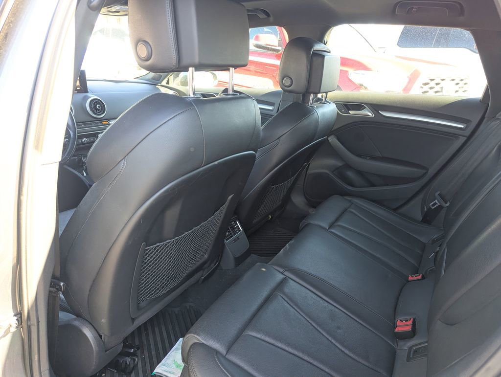 Used 2018 Audi A3 e-tron Premium w/ Sport Package FWD image 30