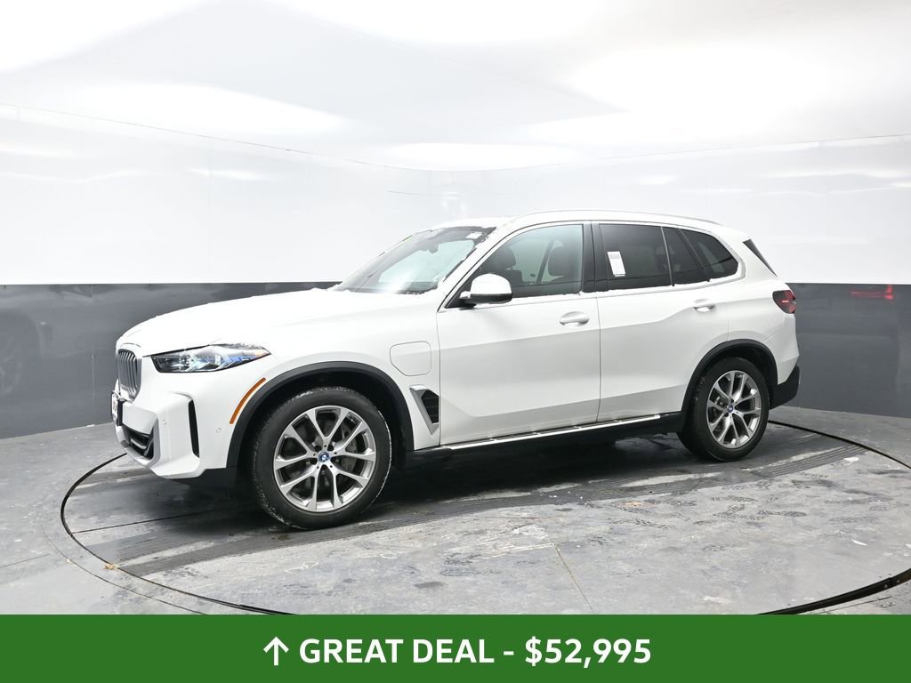 Used 2025 BMW X5 xDrive50e image 10