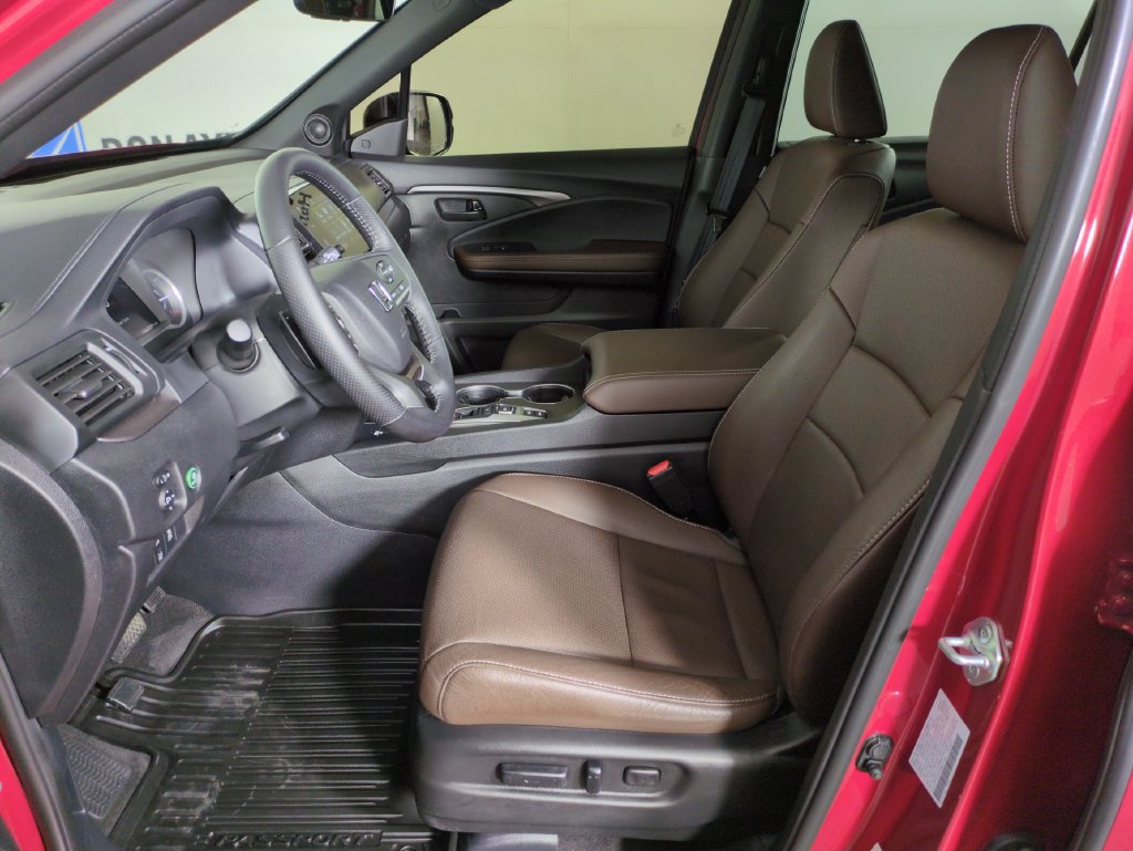 Certified 2024 Honda Passport EX-L image 14