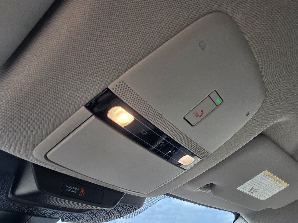 Used 2025 Nissan Ariya FWD image 24