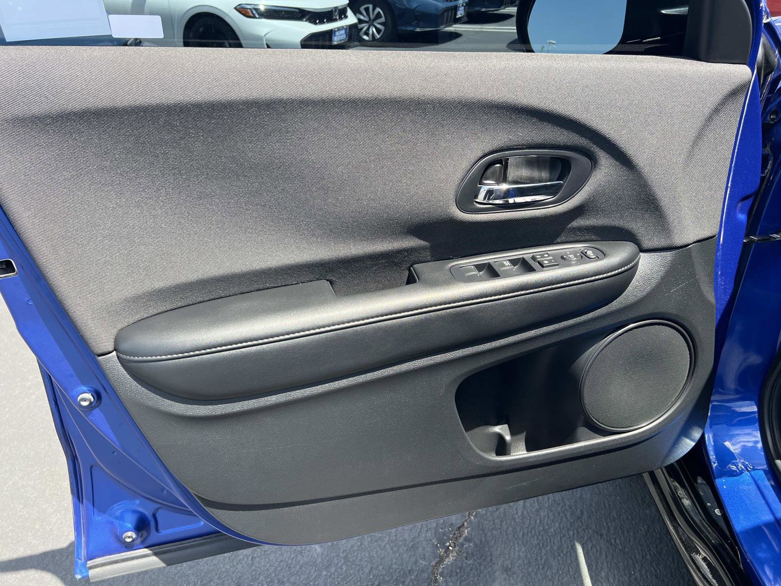Used 2019 Honda HR-V Sport image 6