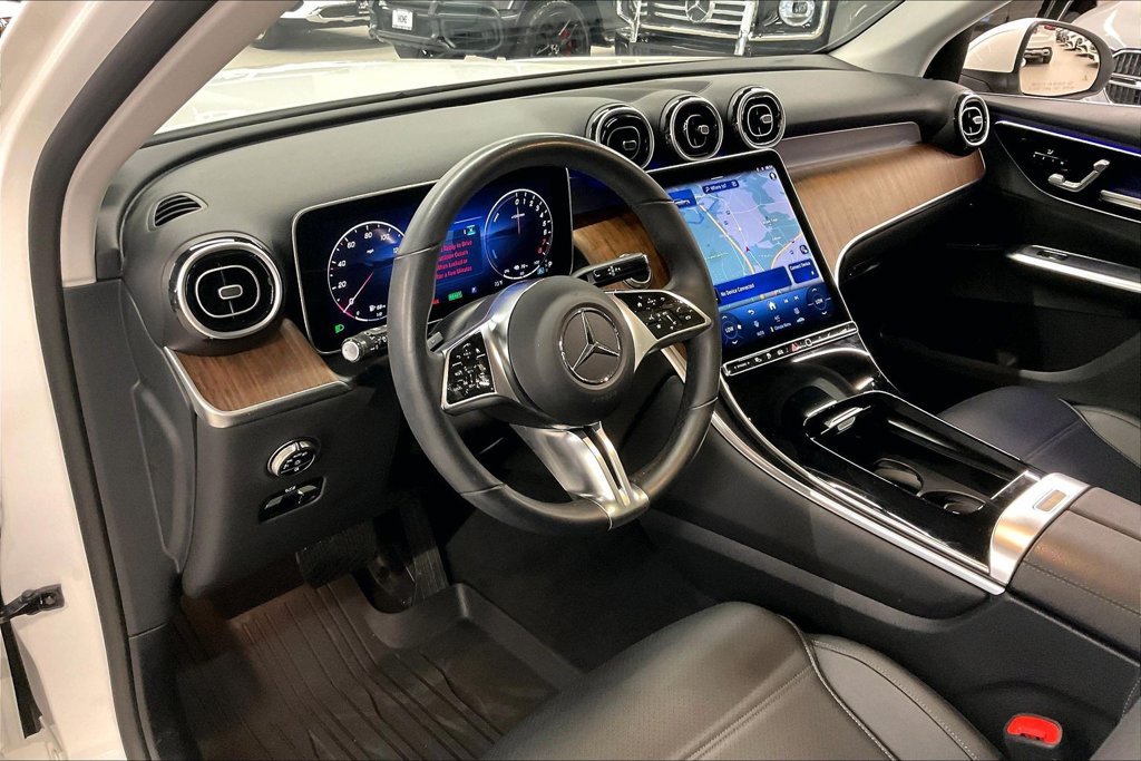Certified 2025 Mercedes-Benz GLC 350e 4MATIC image 11
