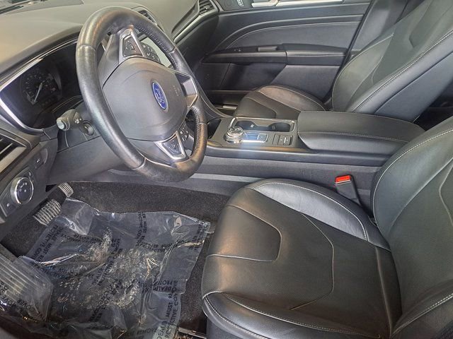 Used 2020 Ford Fusion Titanium image 15