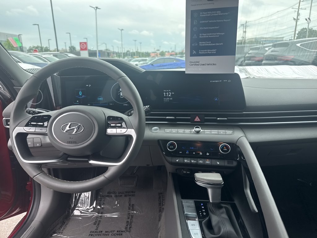 Used 2023 Hyundai Elantra SEL w/ Convenience Package FWD image 15