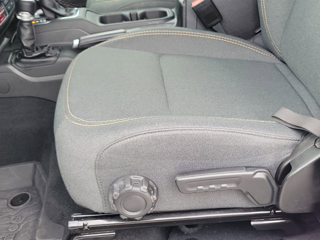 Used 2025 Jeep Wrangler Unlimited Sport S 4xe AWD/4WD image 19
