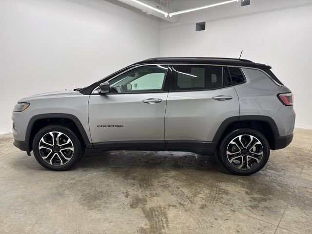 Used 2022 Jeep Compass Limited w/ Sun and Sound Group image 8