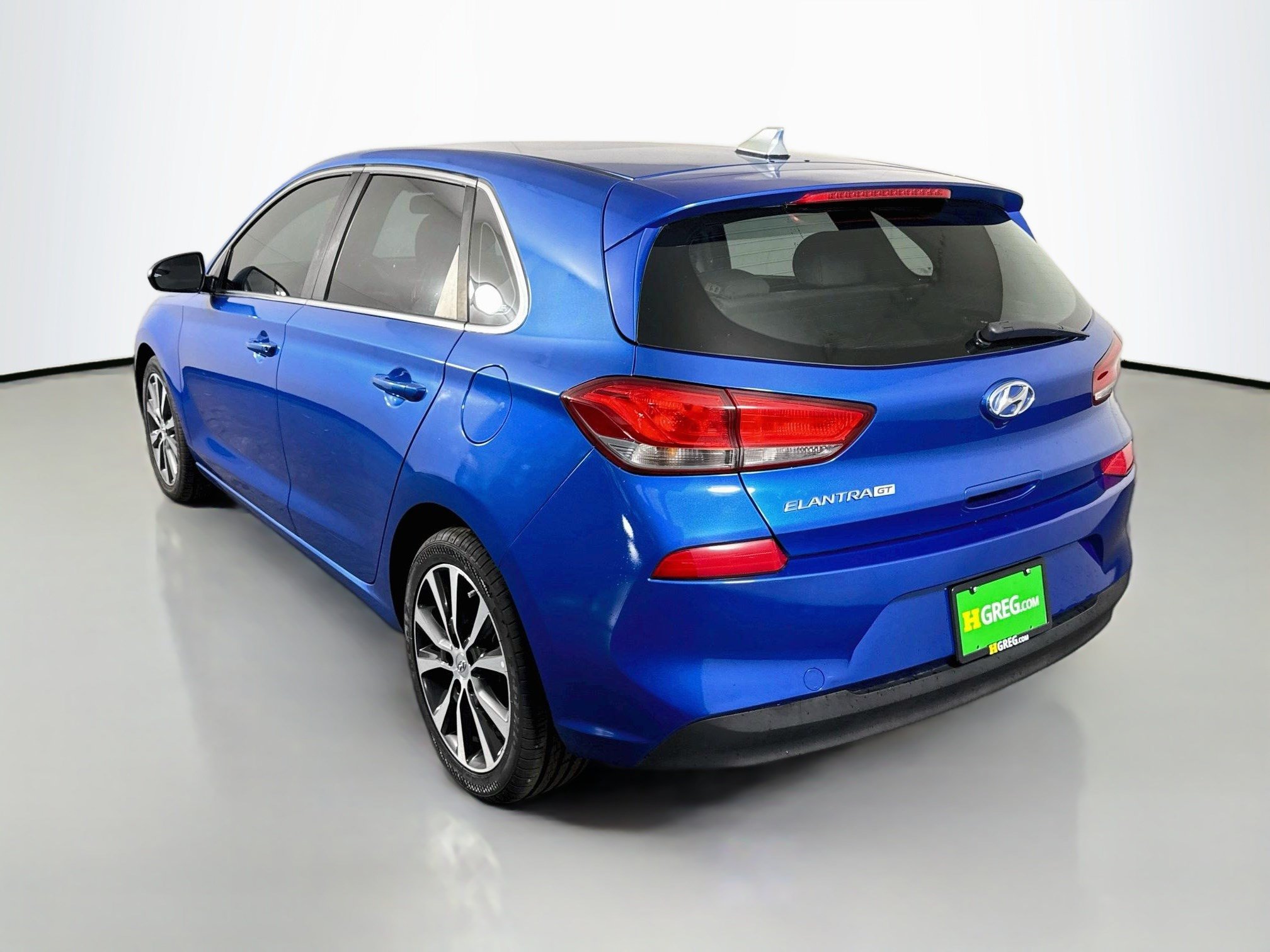 Used 2018 Hyundai Elantra GT FWD image 7