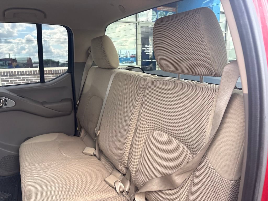 Used 2011 Nissan Frontier SV AWD/4WD image 30