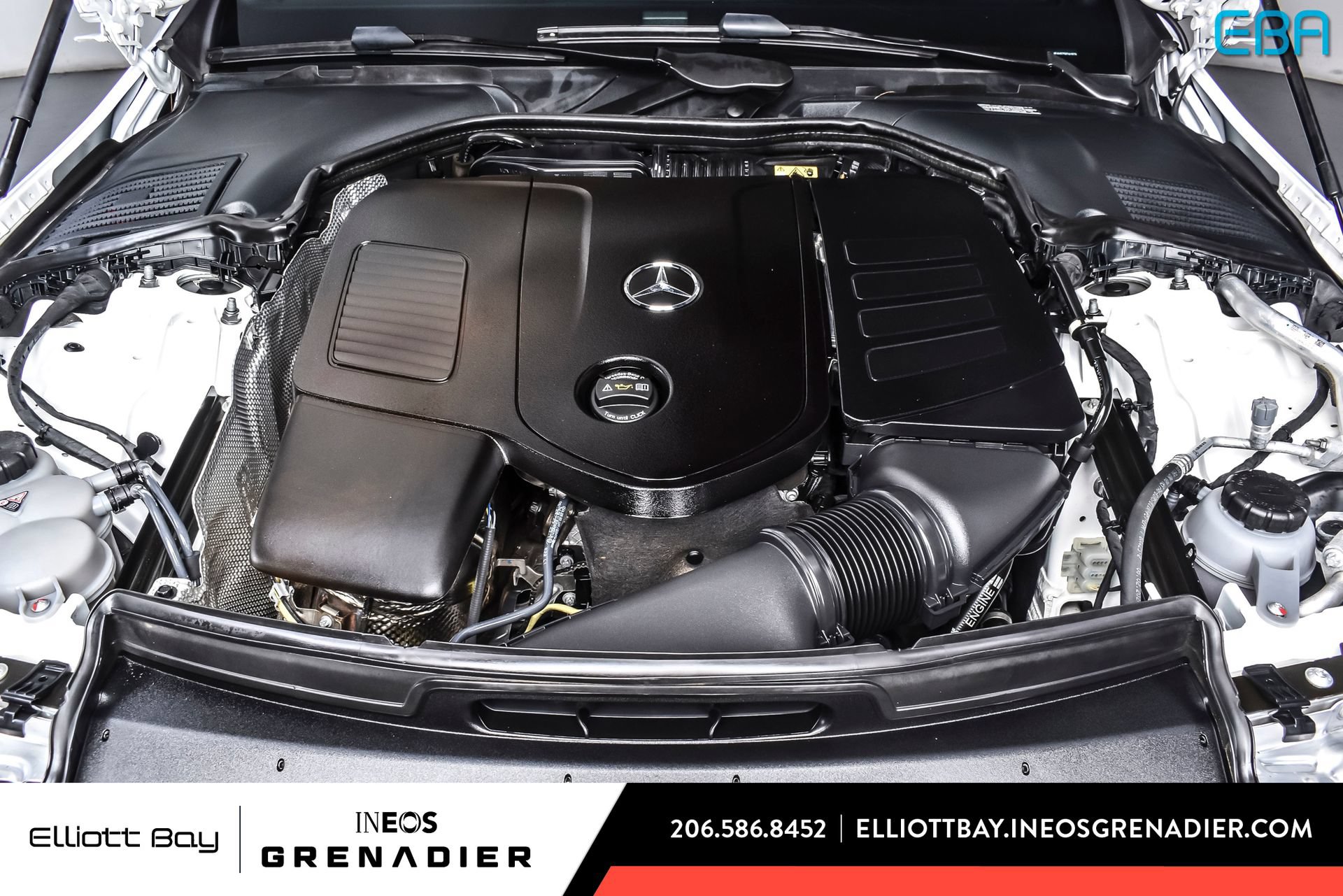 Used 2025 Mercedes-Benz C 300 4MATIC Sedan image 11