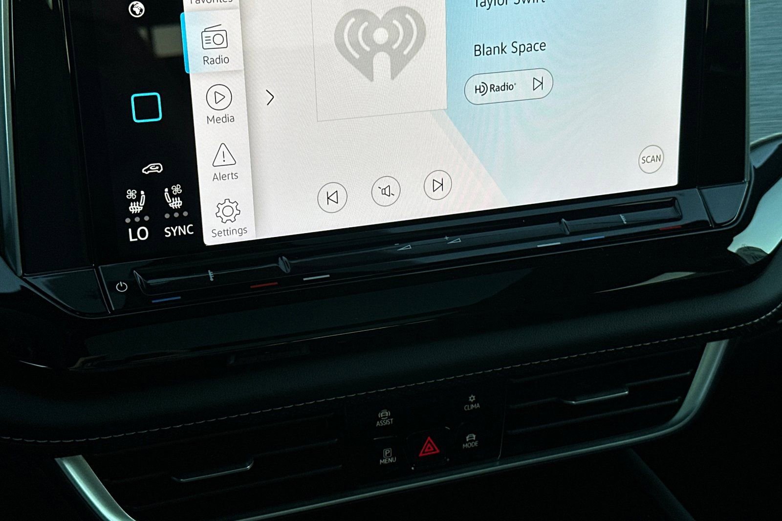 New 2026 Volkswagen Atlas Cross Sport SE AWD/4WD image 20