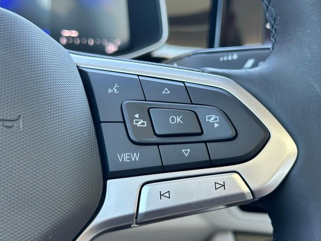 New 2026 Volkswagen Jetta SE FWD image 16