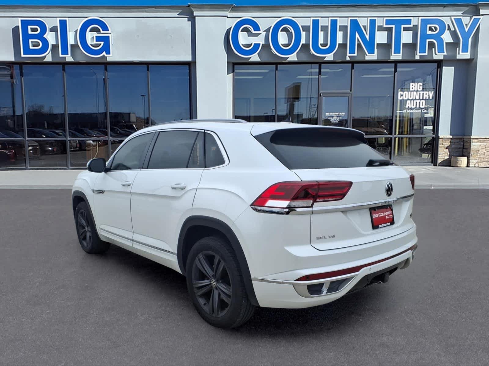 Used 2022 Volkswagen Atlas Cross Sport SEL R-Line AWD/4WD image 7