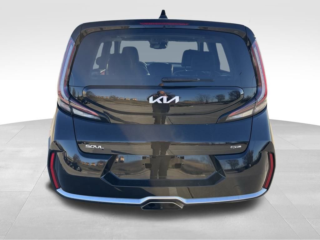 Used 2023 Kia Soul GT-Line w/ GT-Line Technology Package image 5