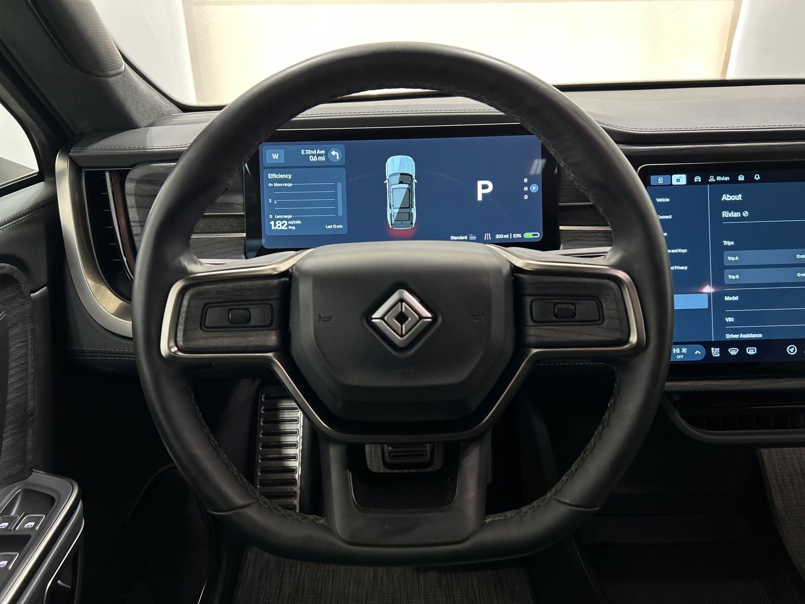 Used 2023 Rivian R1S Adventure image 28