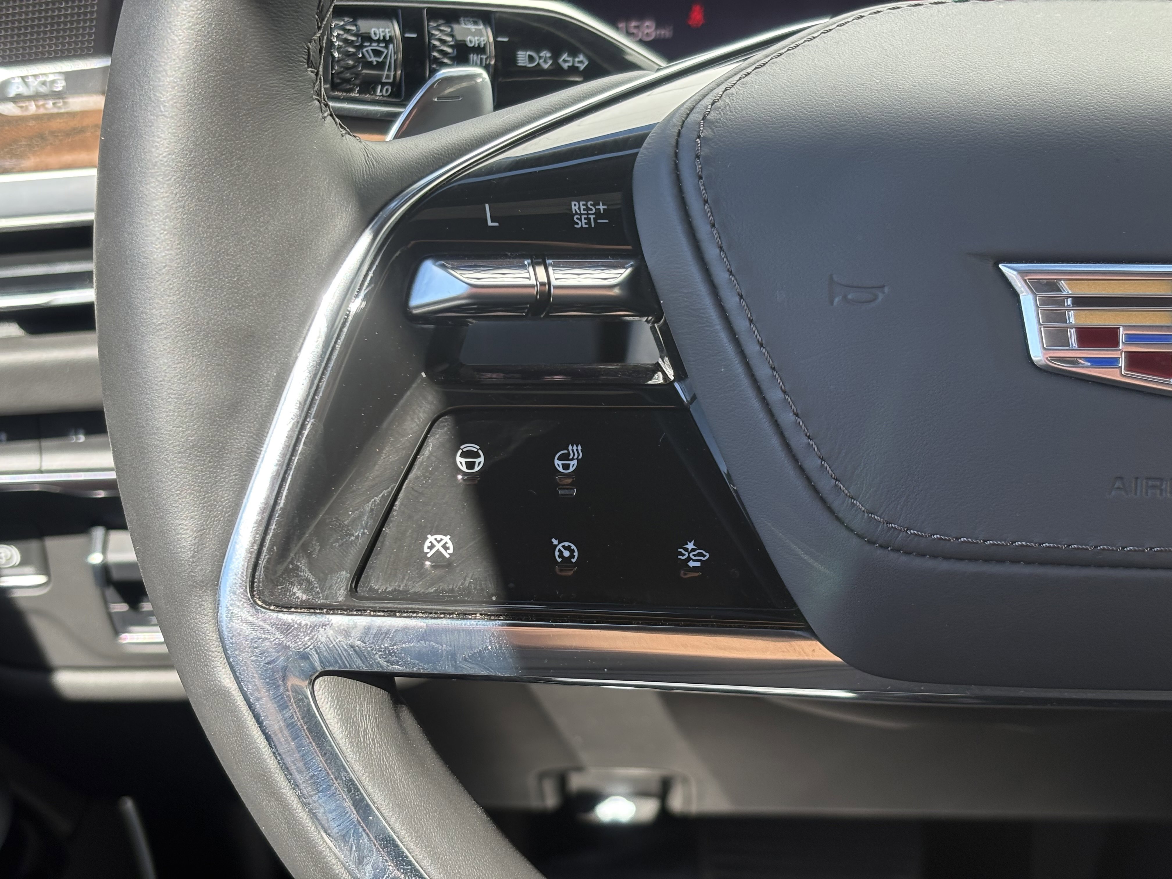 Certified 2025 Cadillac Escalade Premium Luxury Platinum image 21