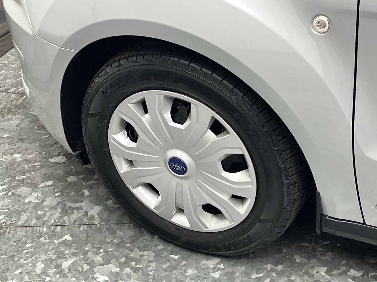 Certified 2023 Ford Transit Connect XLT image 24