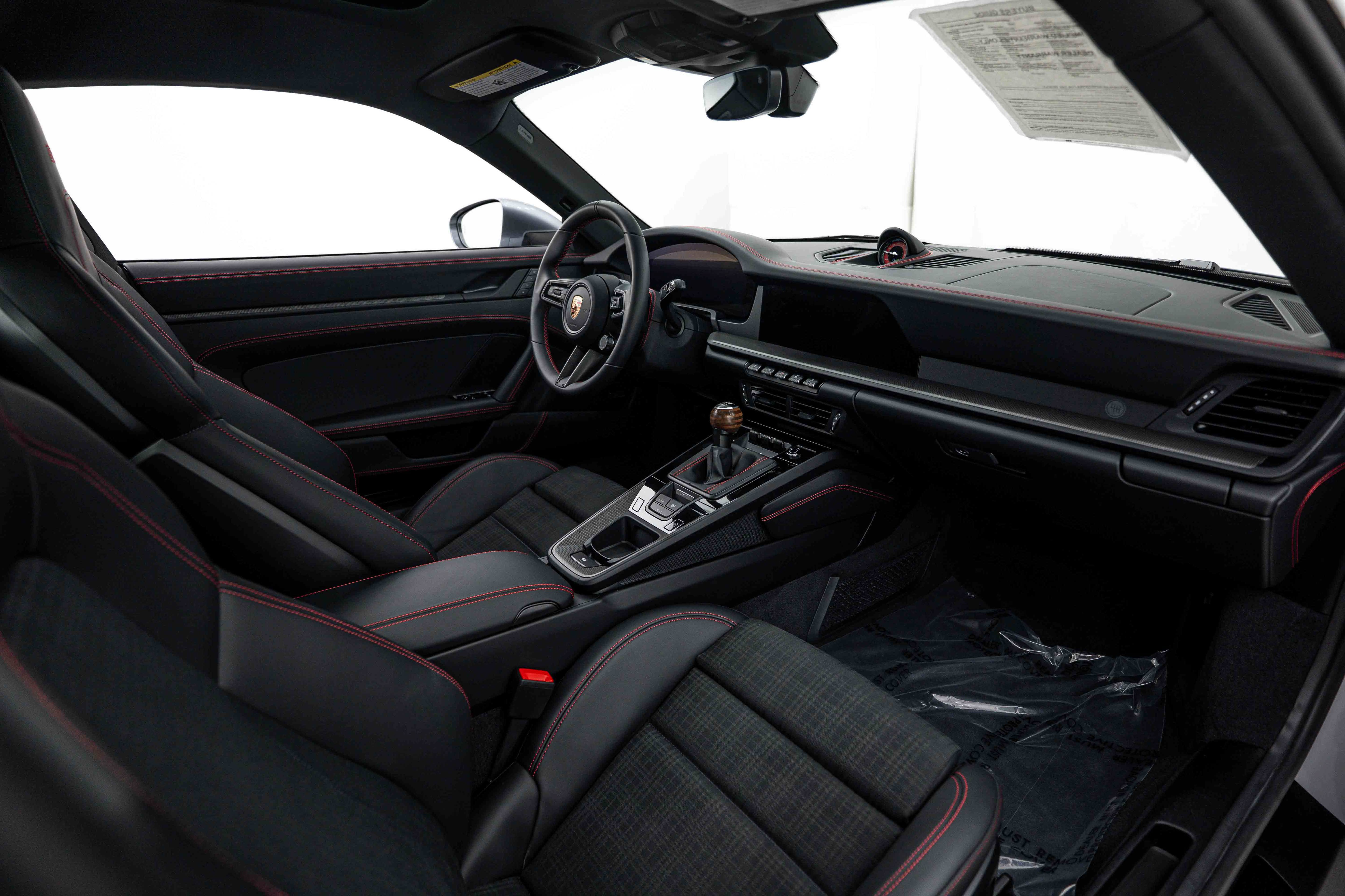 Certified 2026 Porsche 911 Carrera T RWD image 15