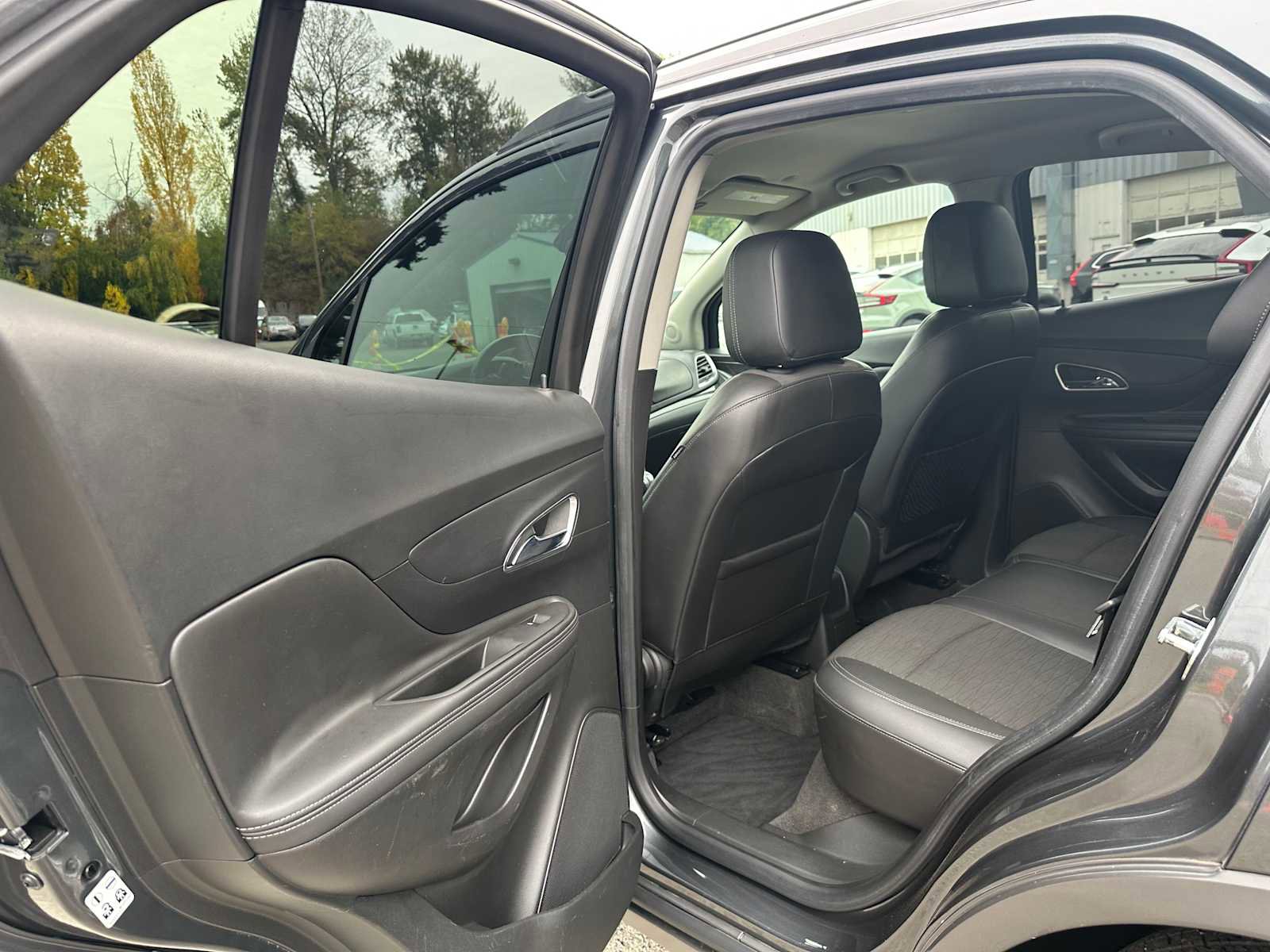 Used 2016 Buick Encore FWD image 15