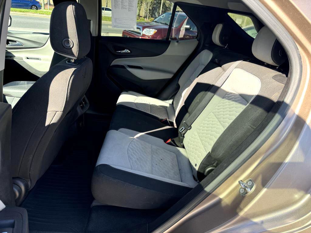 Used 2018 Chevrolet Equinox LS image 10