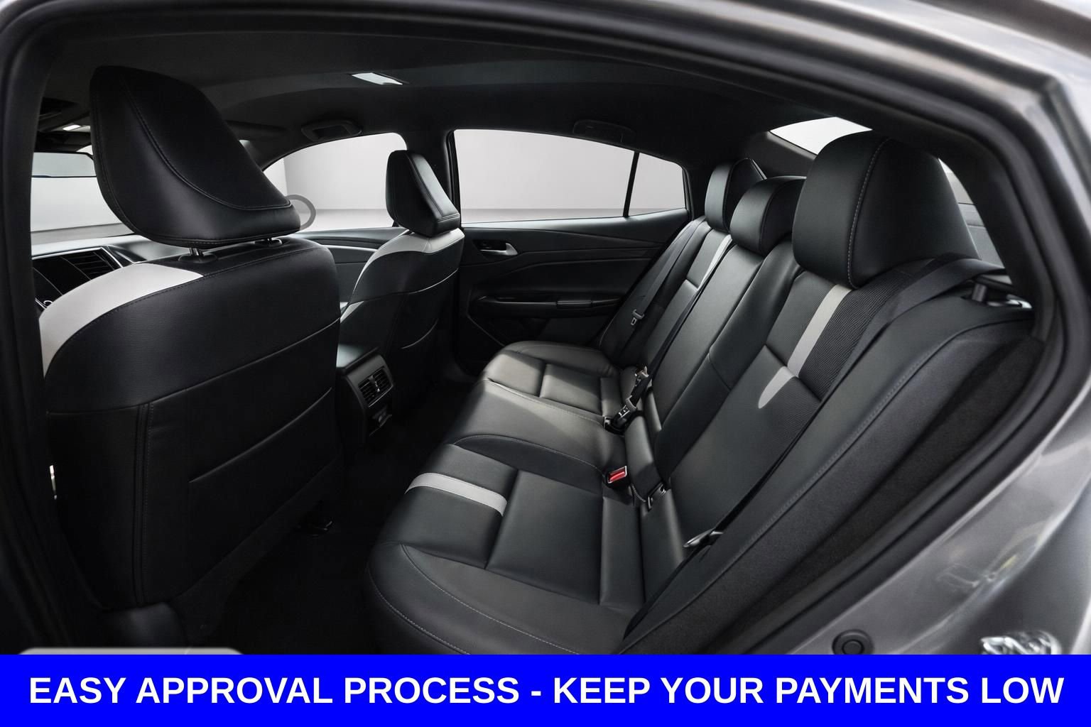 Used 2025 Toyota Camry LE image 14