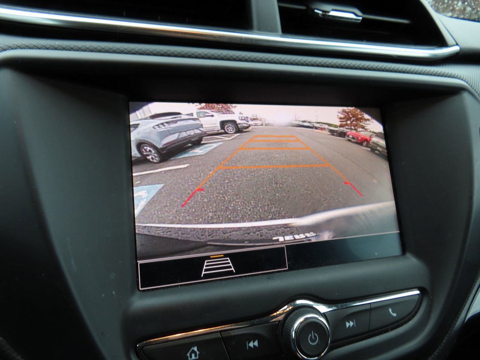 Used 2023 Chevrolet TrailBlazer LT image 23