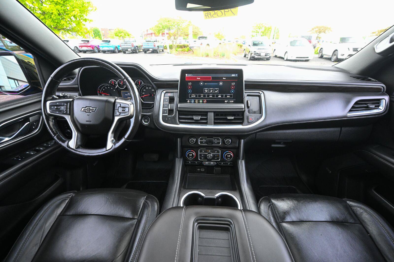 Used 2021 Chevrolet Suburban Z71 w/ Z71 Signature Package AWD/4WD image 34