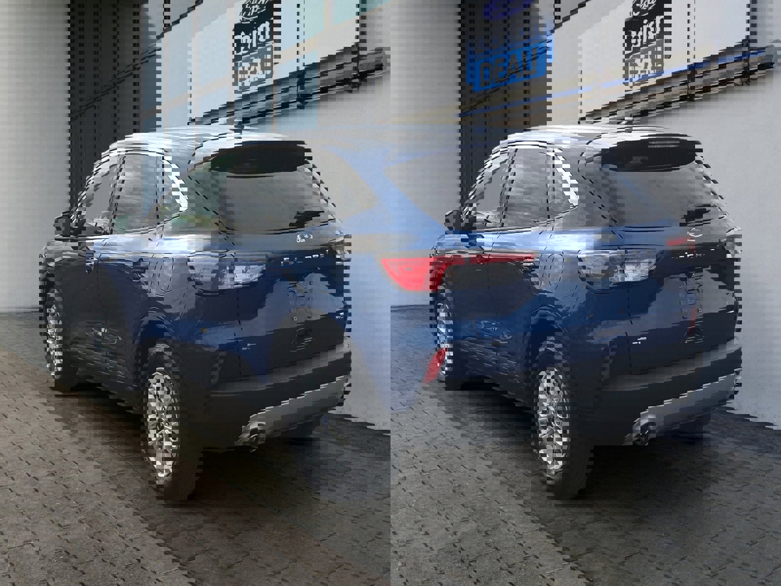 Certified 2022 Ford Escape SE w/ Cold Weather Package image 5