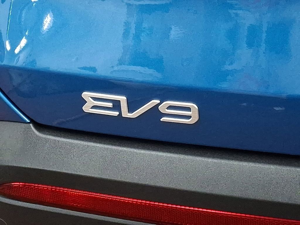 Used 2024 Kia EV9 Wind image 26