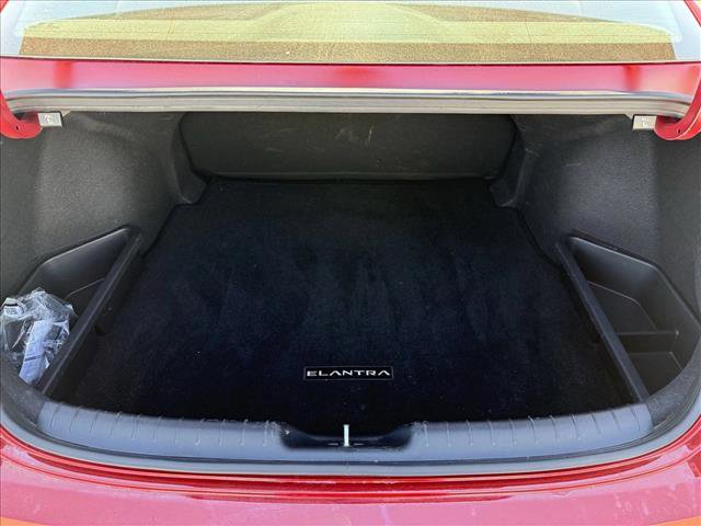 Certified 2025 Hyundai Elantra Sport w/ Cargo Package image 16