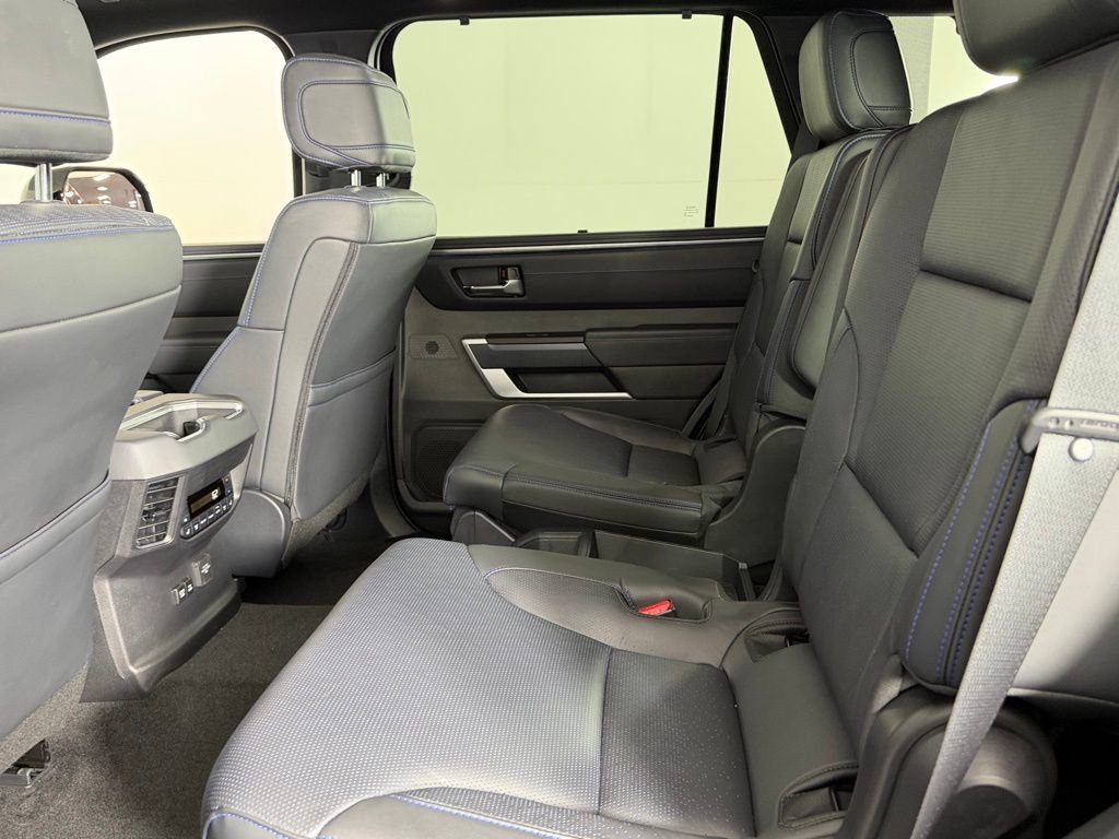 Used 2025 Toyota Sequoia Platinum image 25