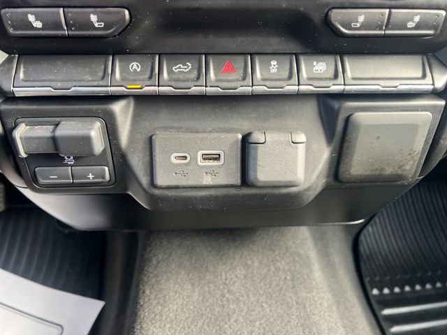 Used 2021 Chevrolet Silverado 1500 LT AWD/4WD image 28