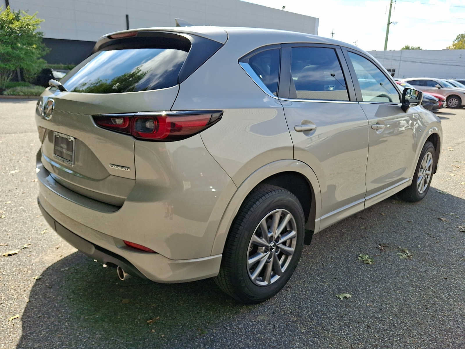 Used 2024 MAZDA CX-5 AWD 2.5 S w/ Preferred Package image 4