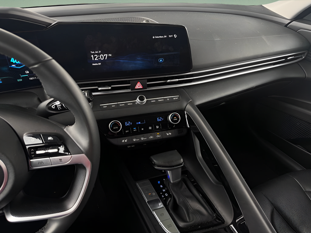 Certified 2024 Hyundai Elantra Limited FWD image 24