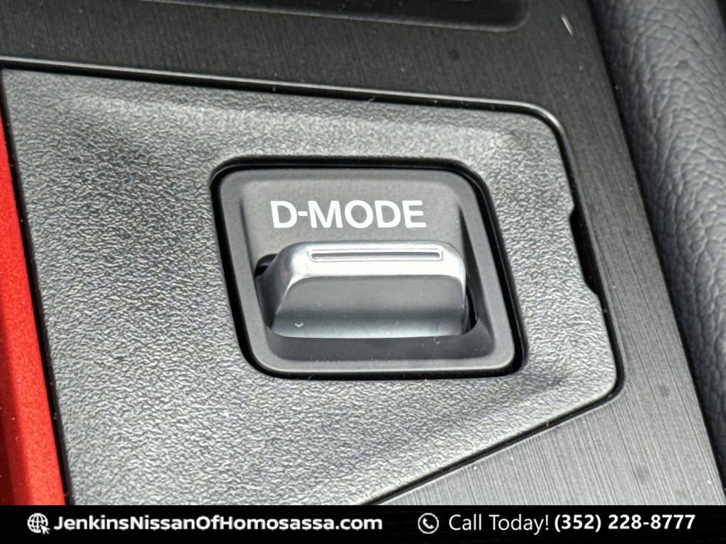 New 2026 Nissan Kicks SR AWD/4WD image 38