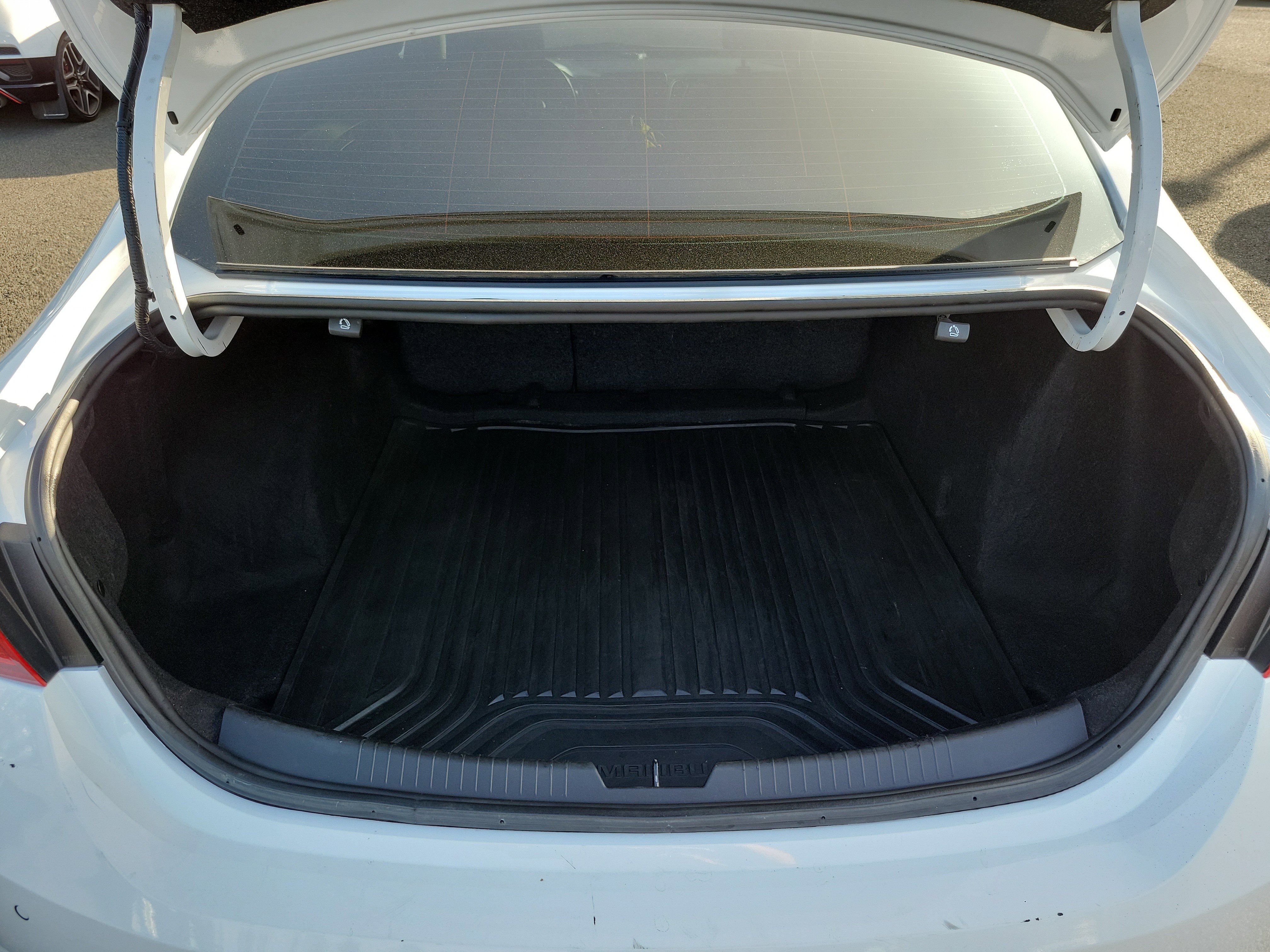 Used 2024 Chevrolet Malibu RS image 22