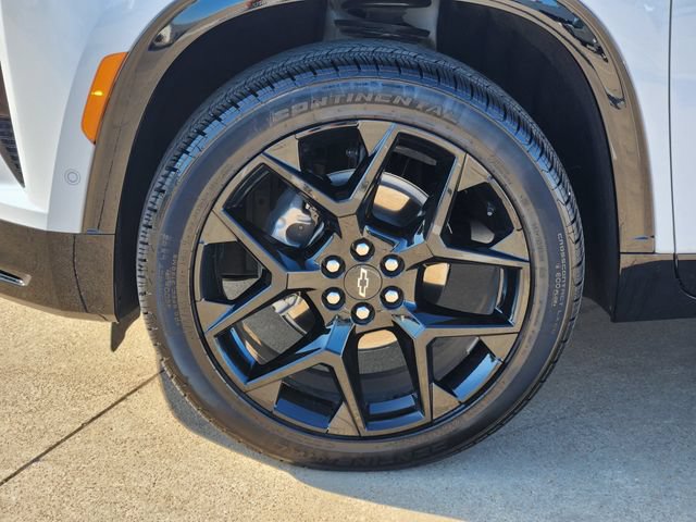 Used 2026 Chevrolet Traverse RS w/ LPO, Floor Liner Package FWD image 17