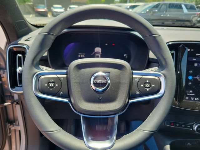Used 2023 Volvo XC40 Recharge Ultimate AWD/4WD image 15
