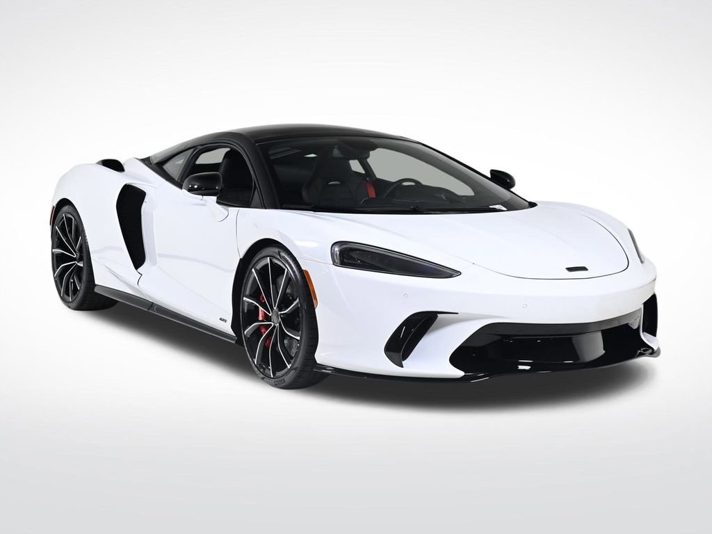 New 2026 McLaren GTS RWD image 7