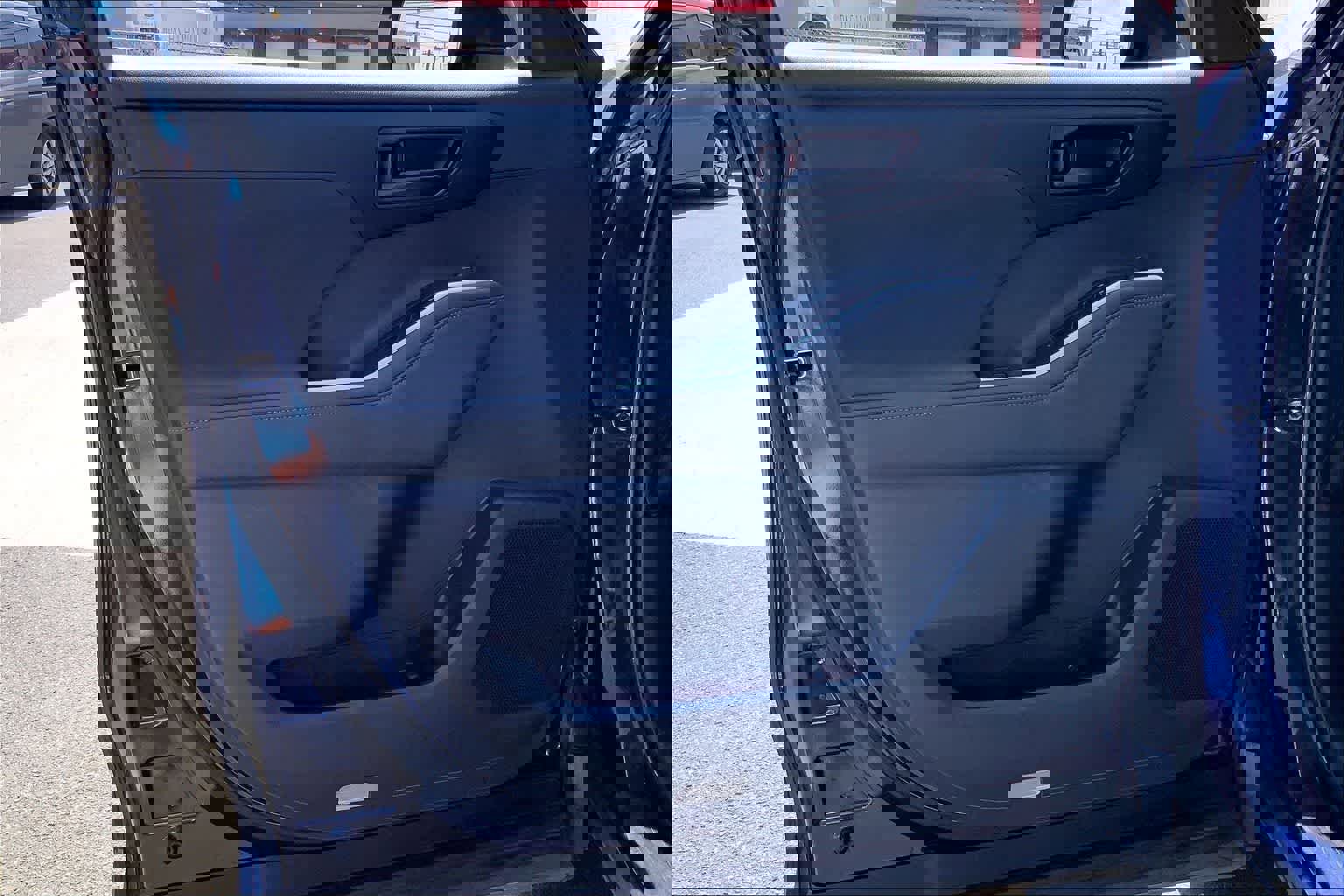 Used 2023 Toyota Highlander L image 27