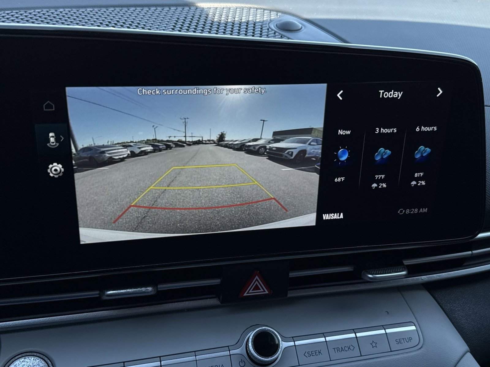 Used 2025 Hyundai Elantra Limited FWD image 30