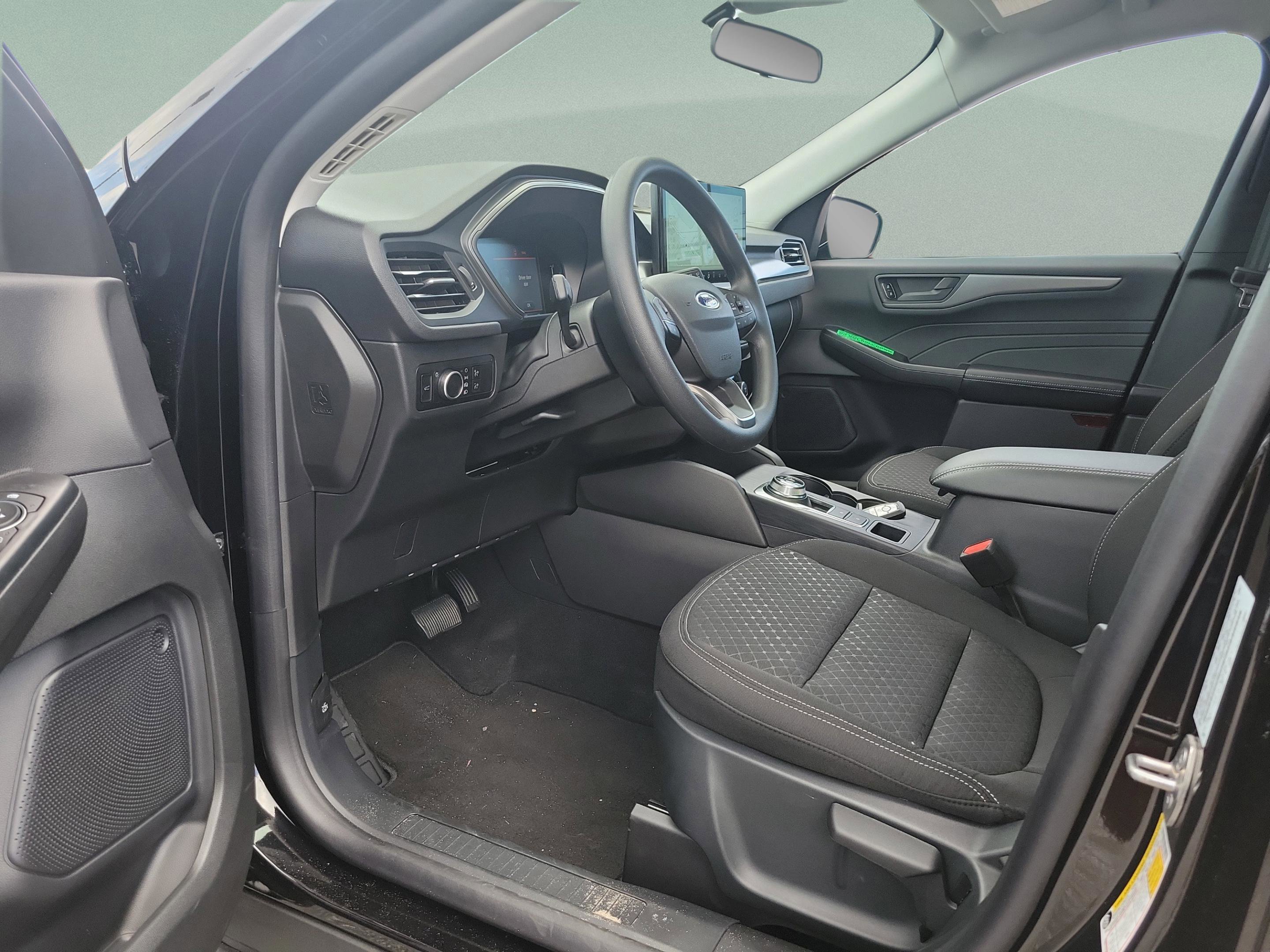 New 2025 Ford Escape Active w/ Tech Pack #1 image 9