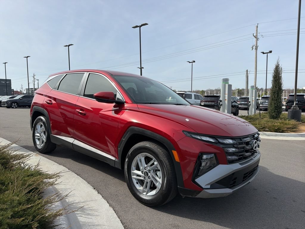 Certified 2026 Hyundai Tucson SE FWD image 3