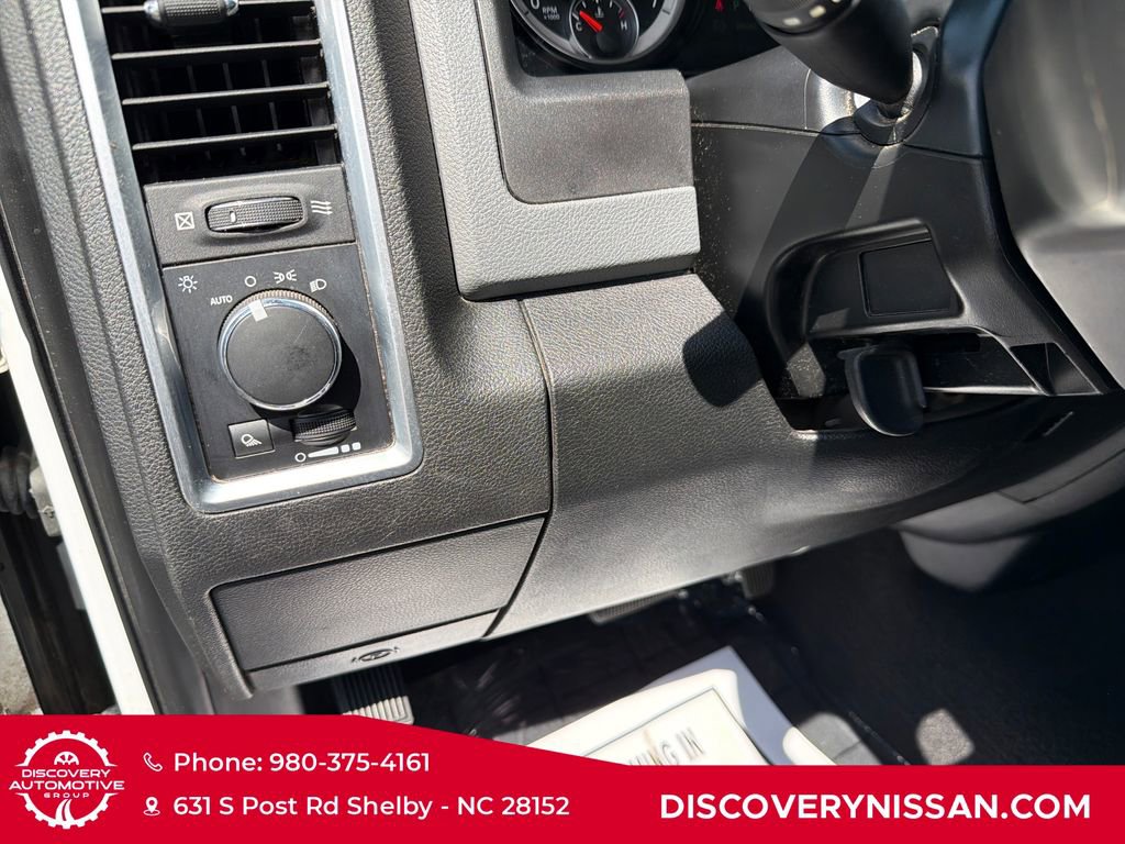 Used 2018 RAM 1500 Classic SLT image 14